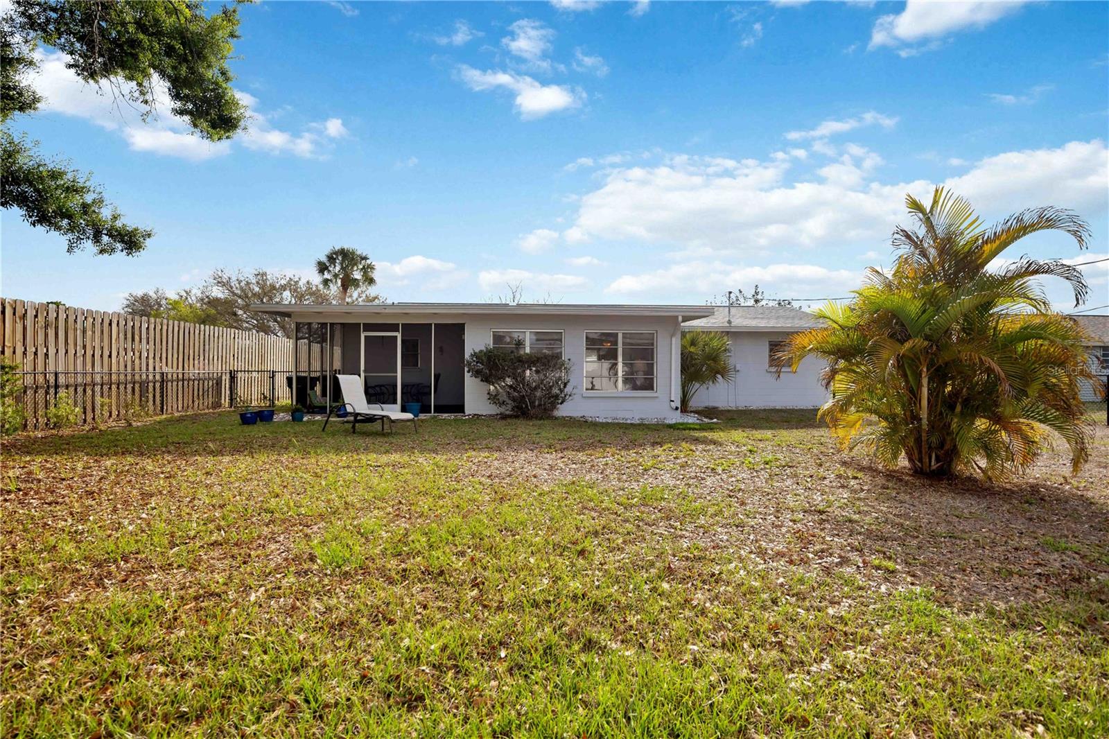 181 Sandhurst Dr Property Photo 45