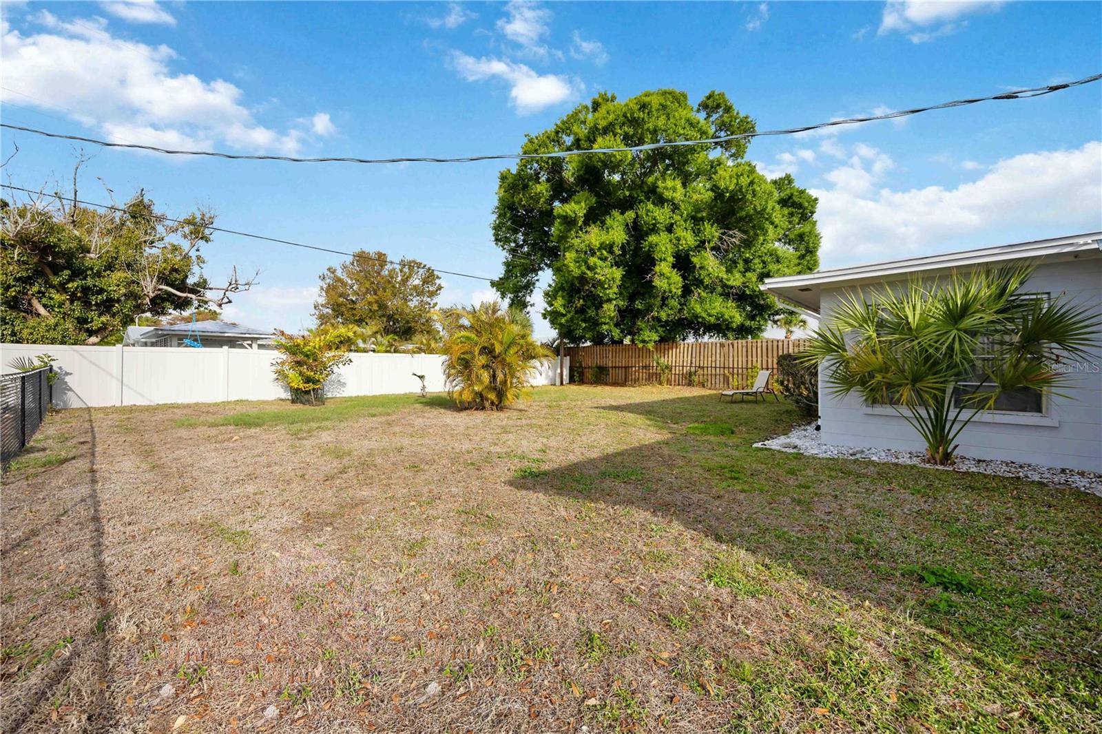 181 Sandhurst Dr Property Photo 46