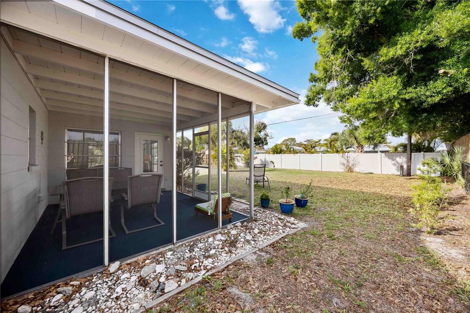 181 Sandhurst Dr Property Photo 48