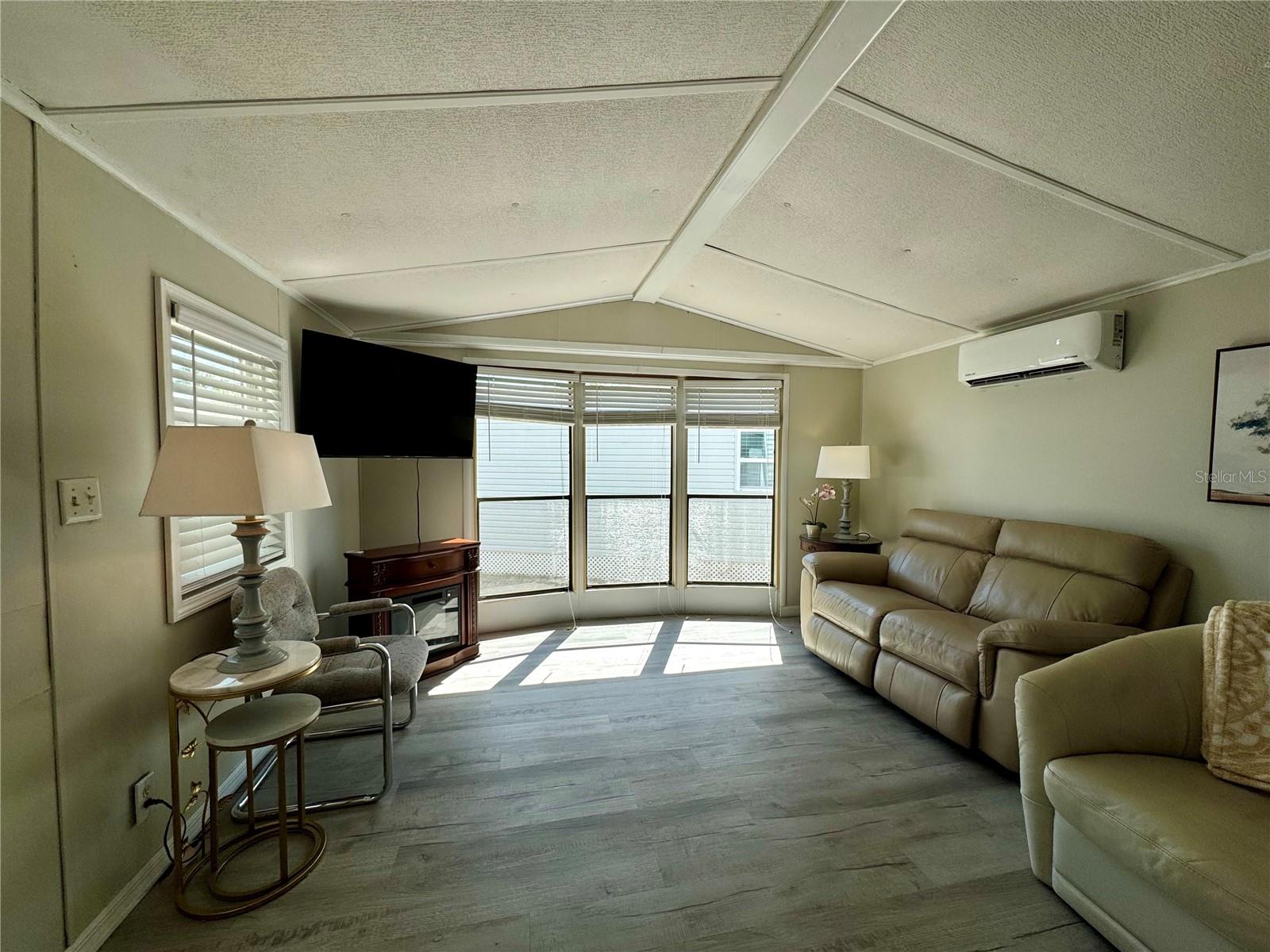 15010 113th Ave N #48 Property Photo 6