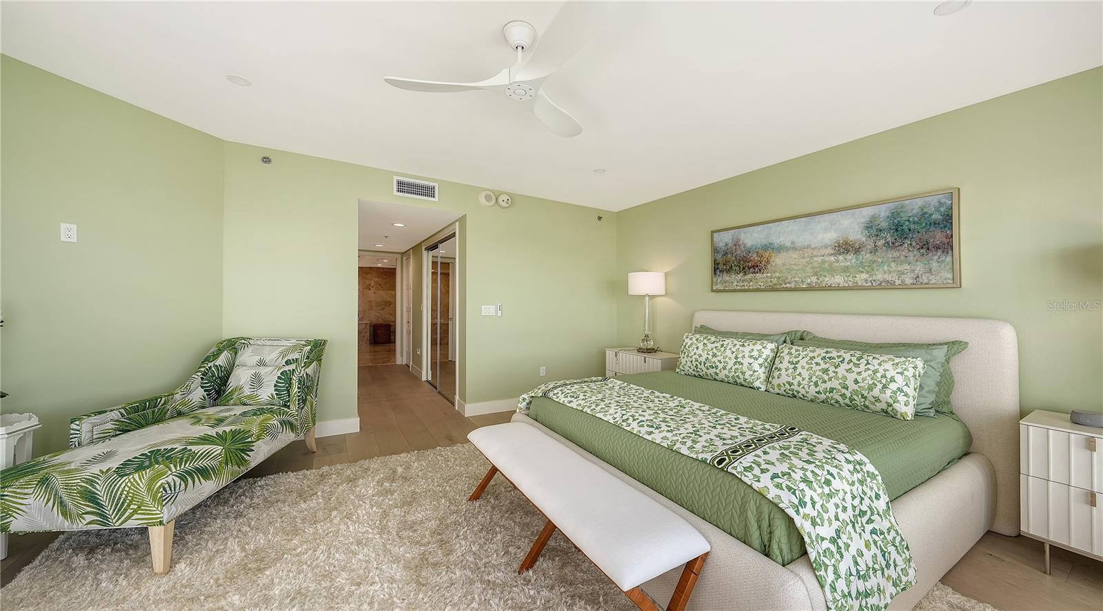 2410 Harbourside Dr #142 Property Photo 29