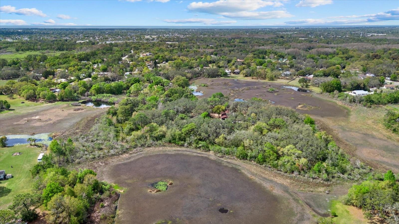 Indale Dr Property Photo 16