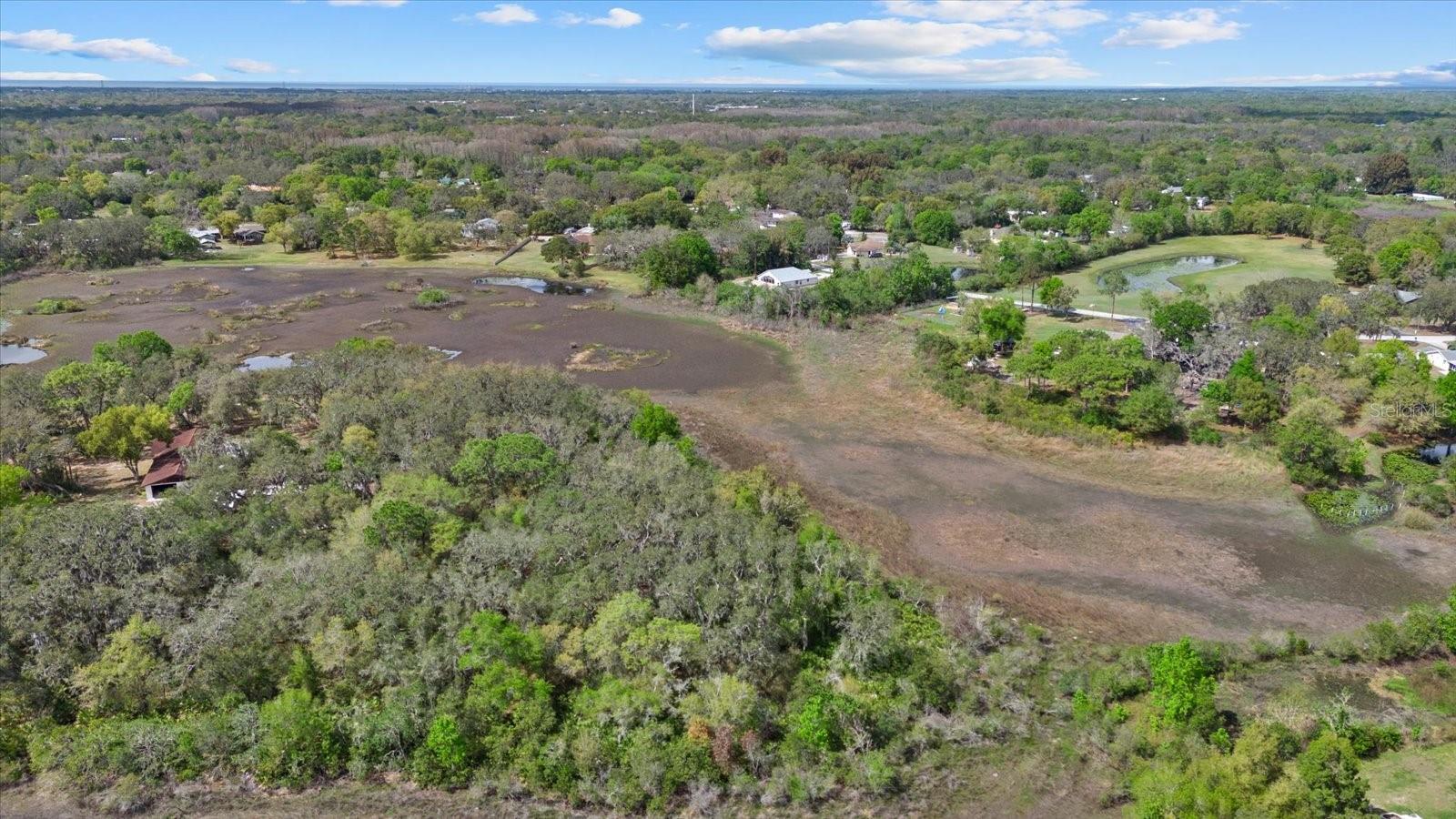 Indale Dr Property Photo 21