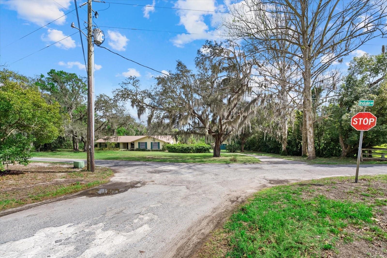 Indale Dr Property Photo 27