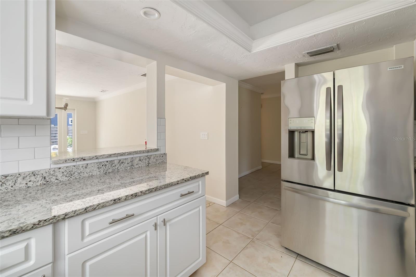 1097 Willis Ave Property Photo 12