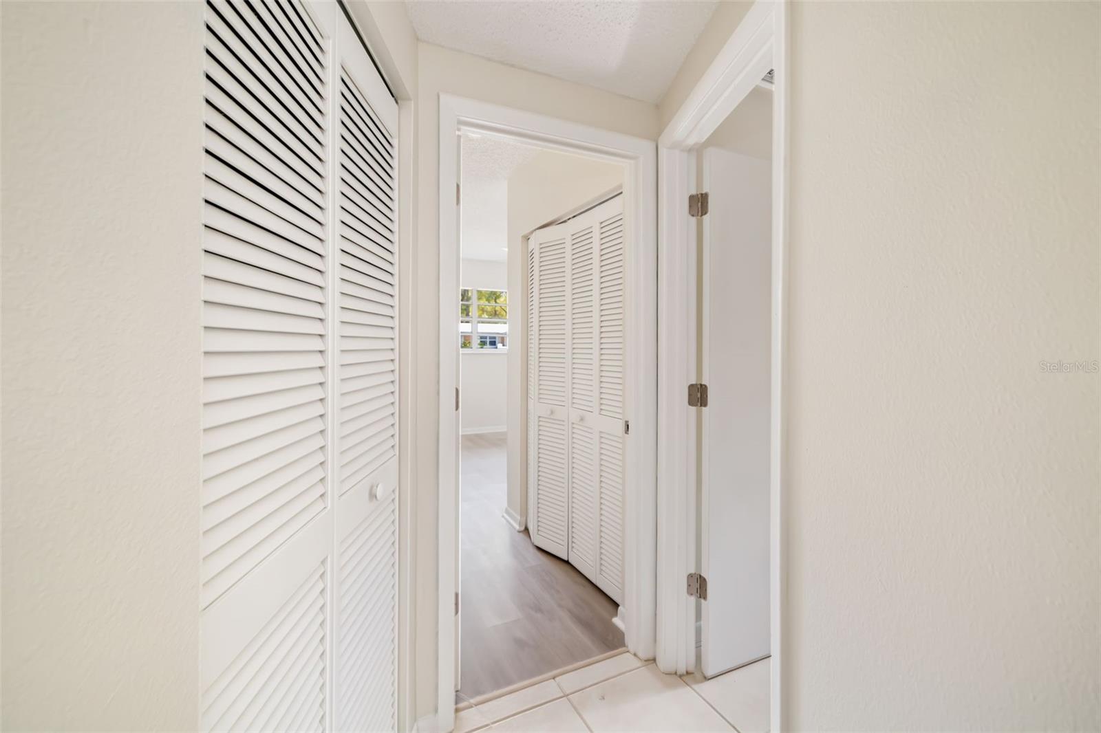 1097 Willis Ave Property Photo 18