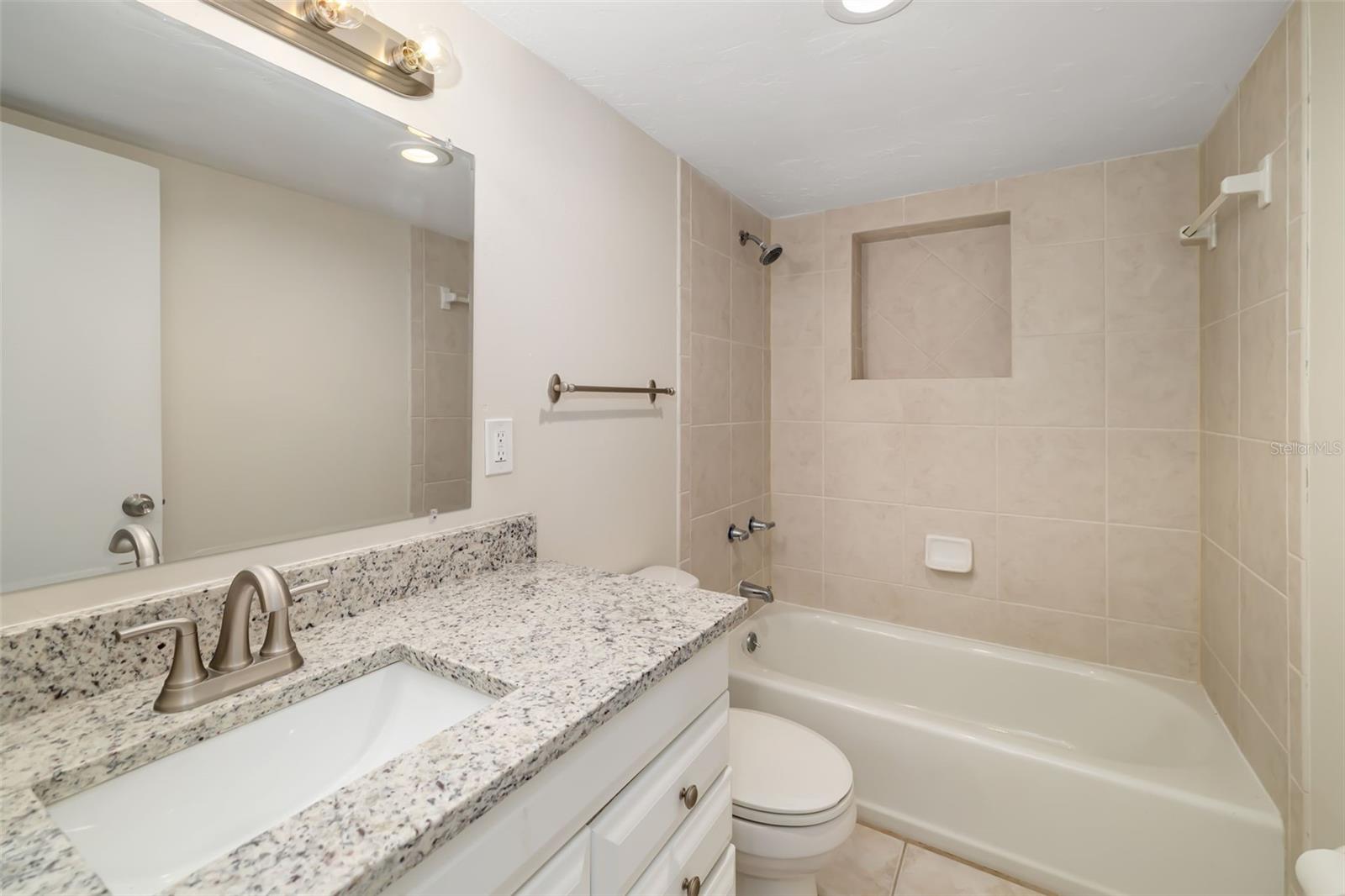 1097 Willis Ave Property Photo 25