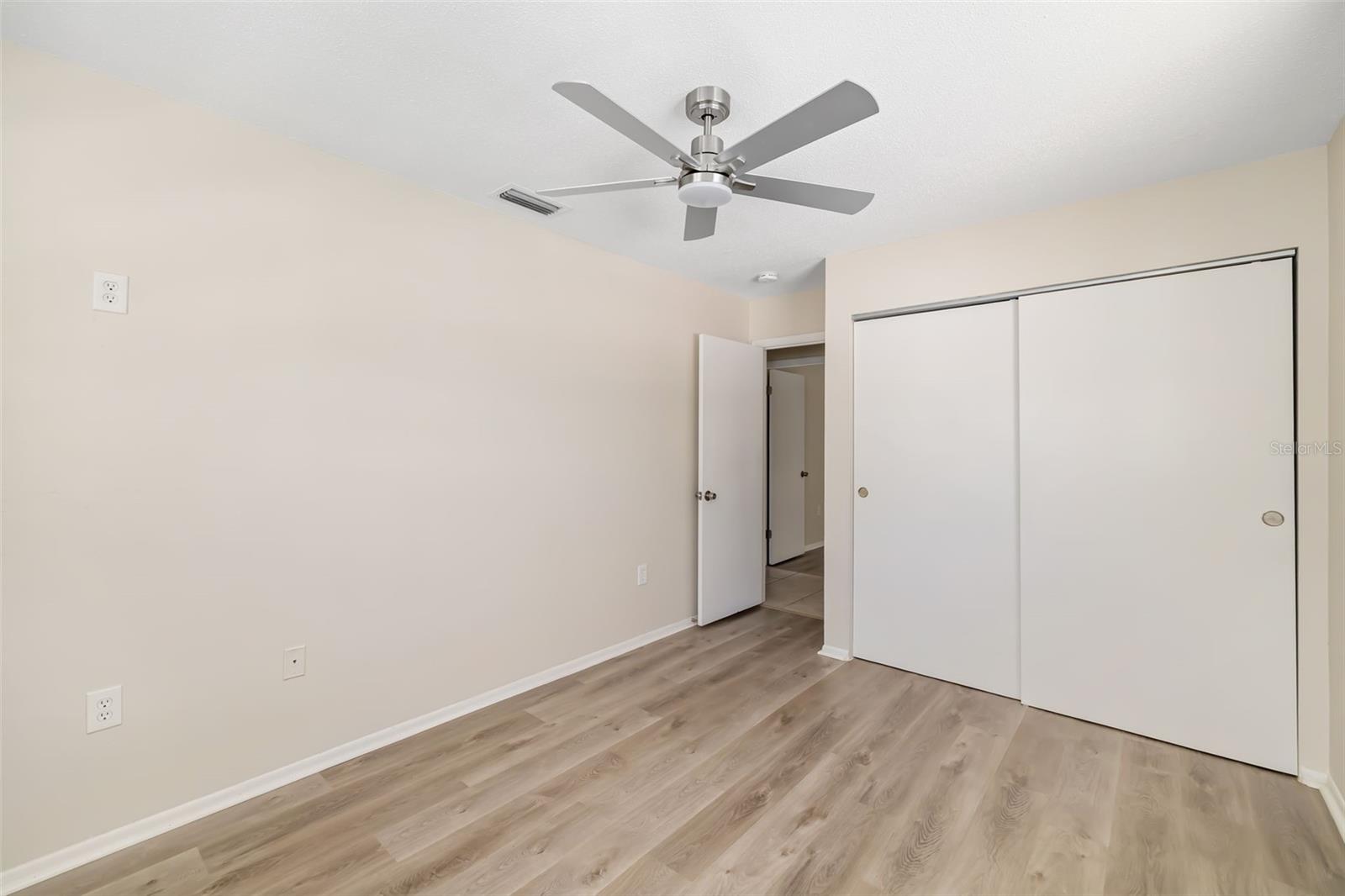 1097 Willis Ave Property Photo 35