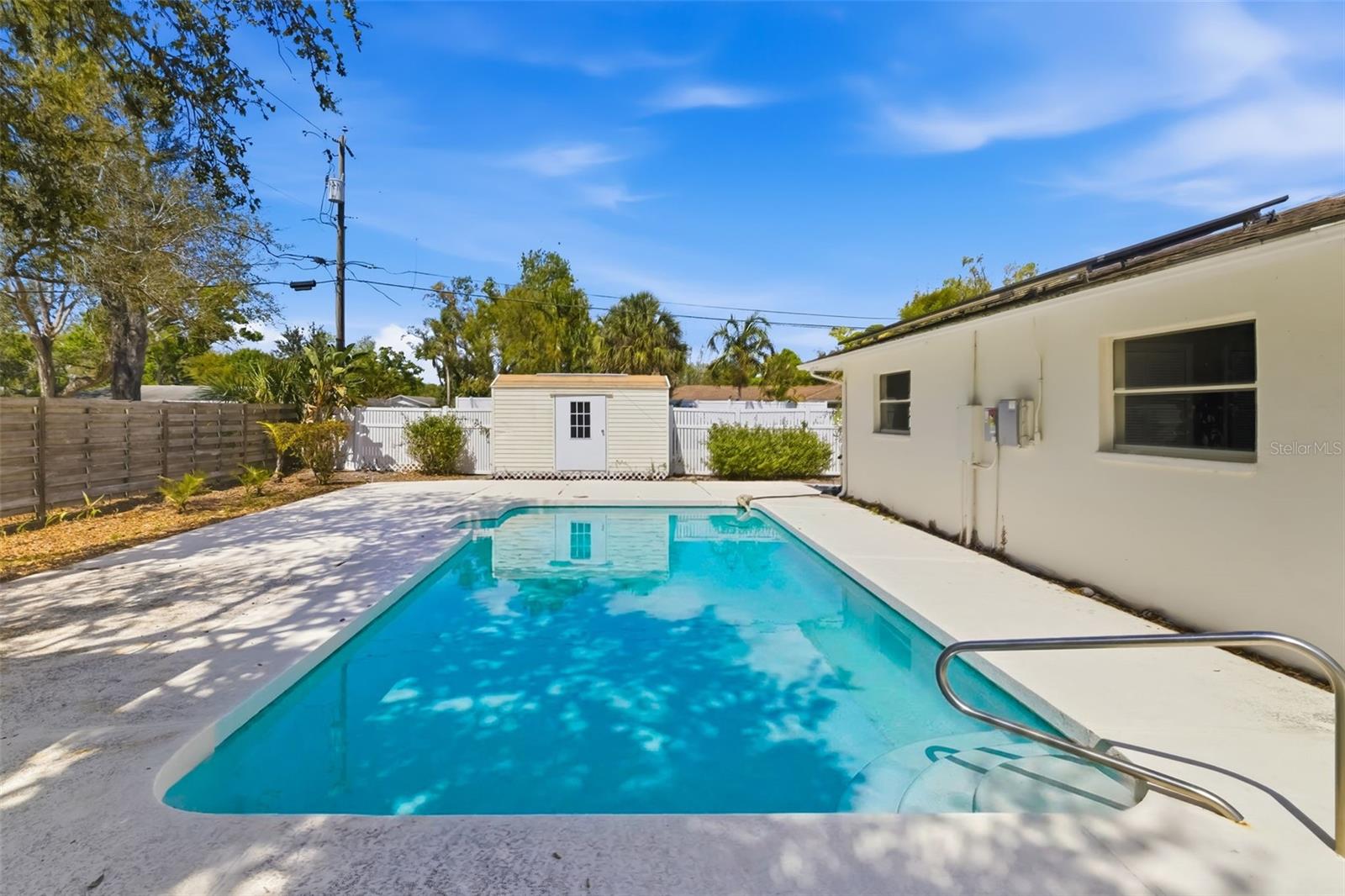 1097 Willis Ave Property Photo 38