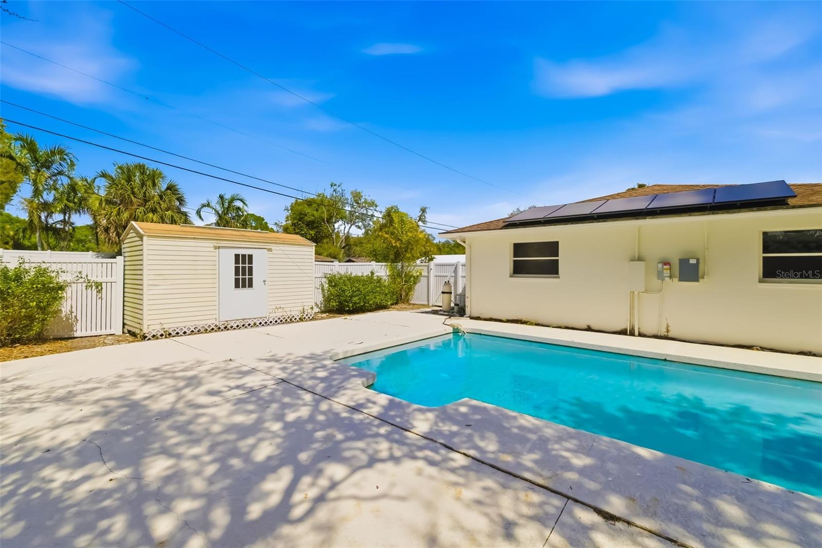 1097 Willis Ave Property Photo 39