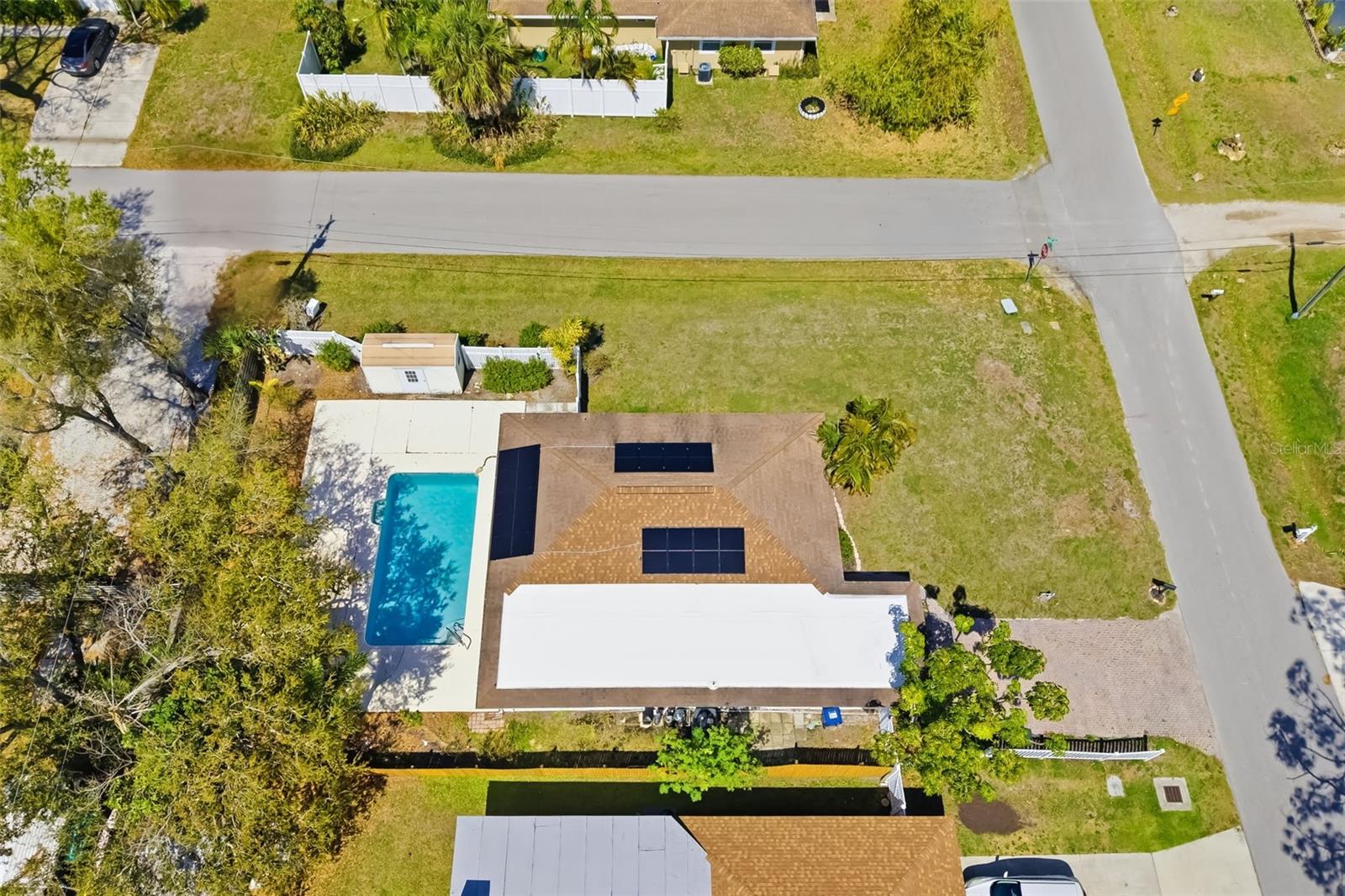 1097 Willis Ave Property Photo 50