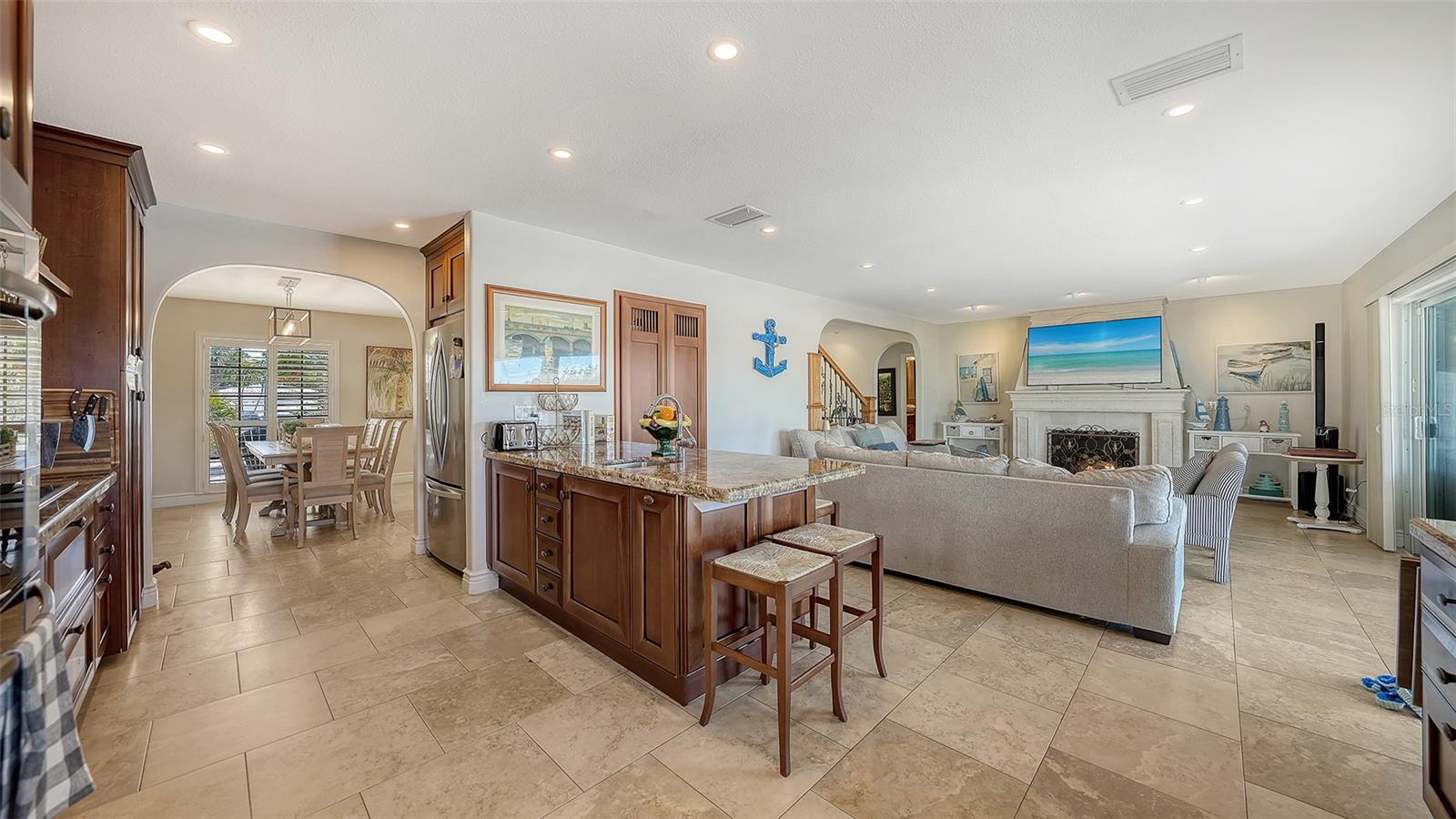 10432 Spoonbill Rd W Property Photo 13