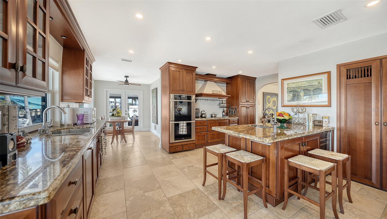 10432 Spoonbill Rd W Property Photo 14