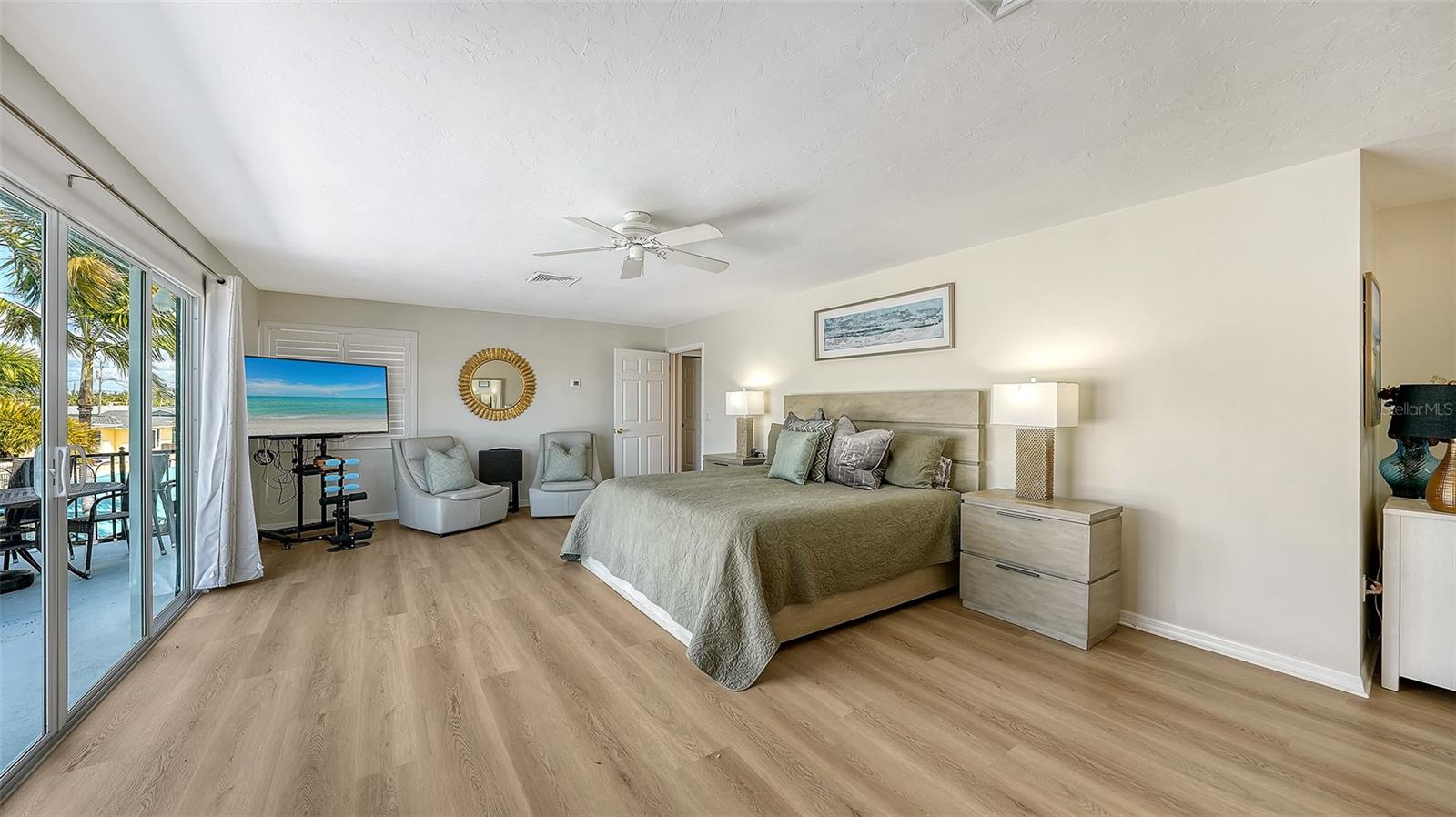 10432 Spoonbill Rd W Property Photo 16