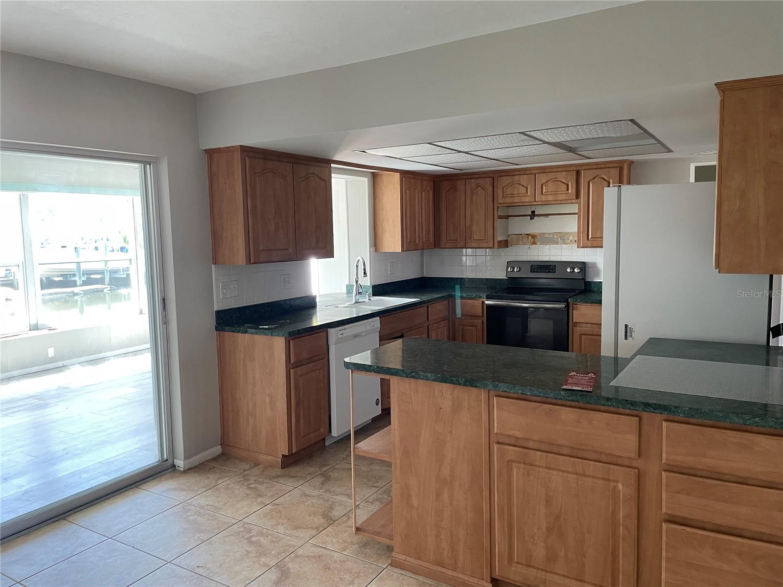 10307 Sandpiper Rd W Property Photo 6