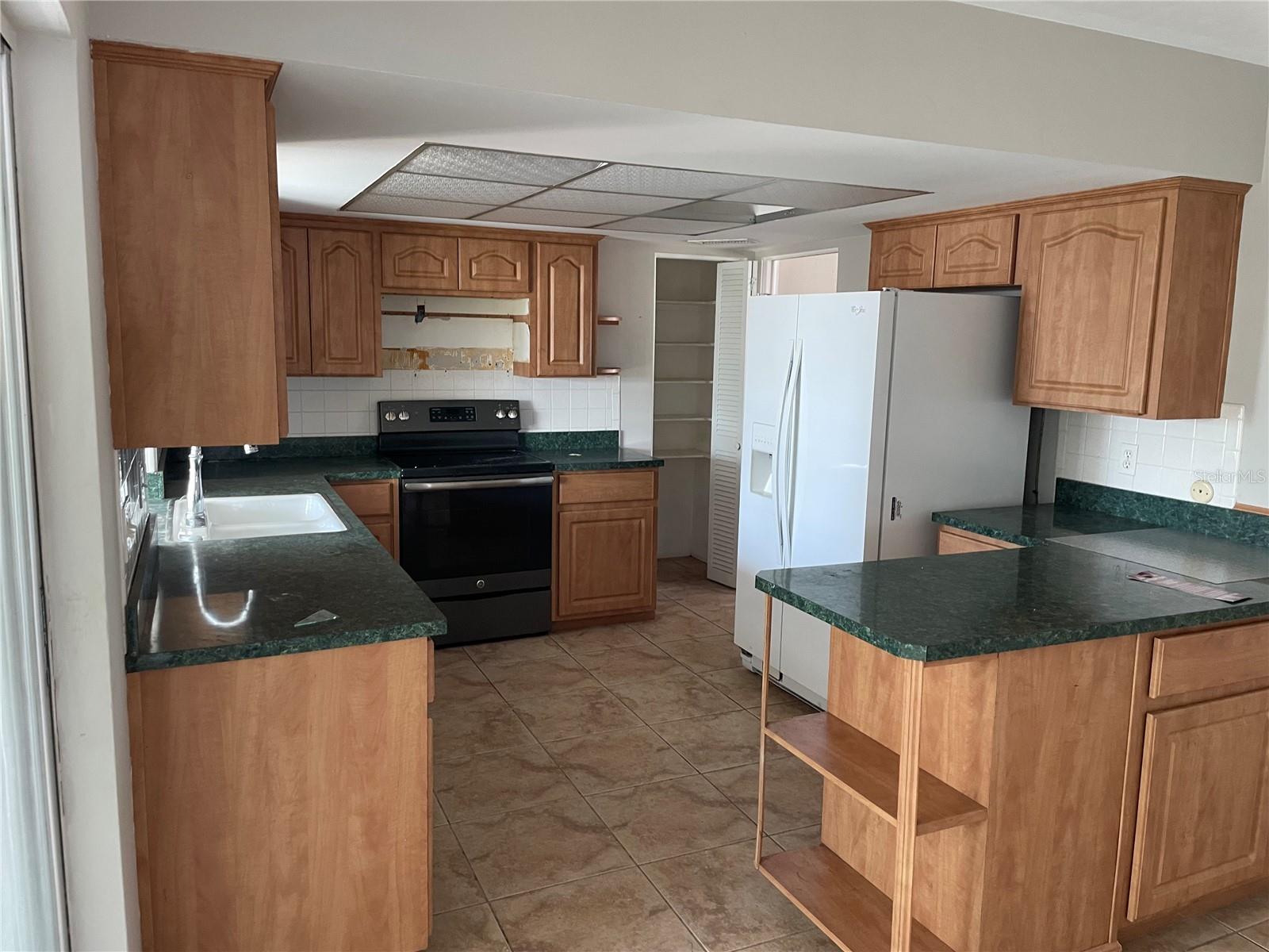 10307 Sandpiper Rd W Property Photo 7