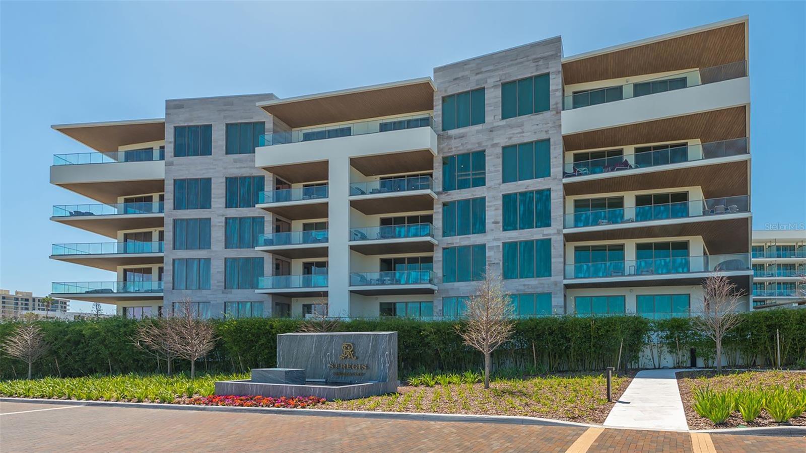 1561 Gulf Of Mexico Dr #304 Property Photo 56