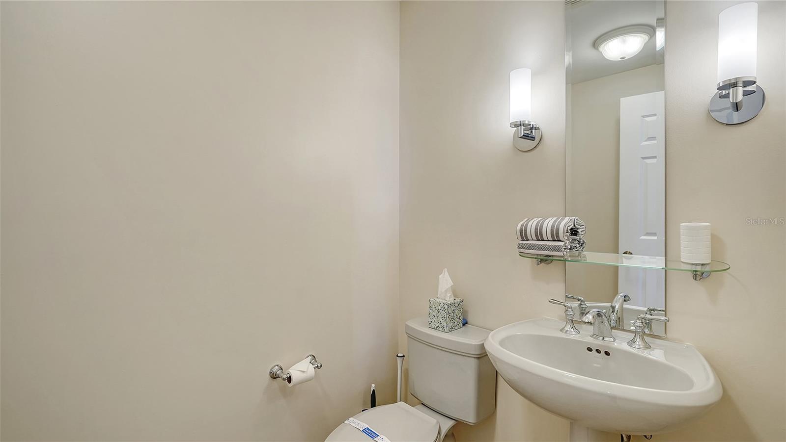 100 Central Ave #k817 Property Photo 35
