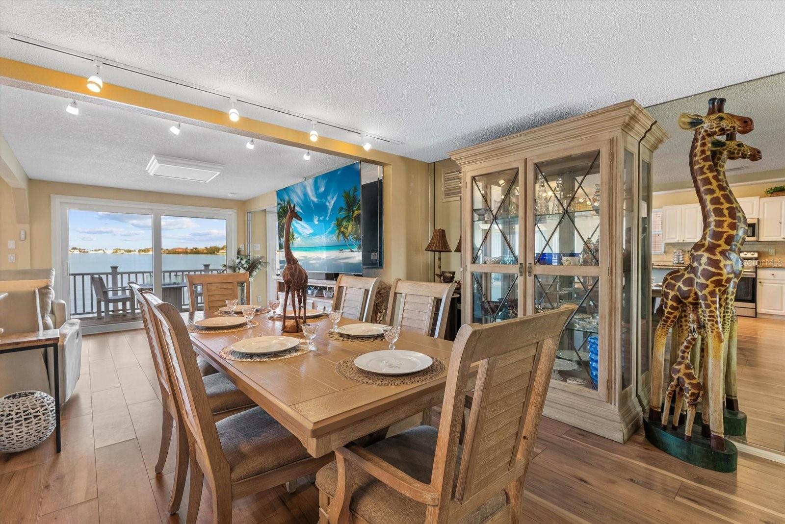 33 N Starboard Dr Property Photo 10