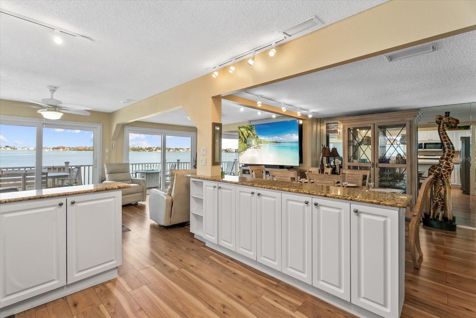 33 N Starboard Dr Property Photo 12