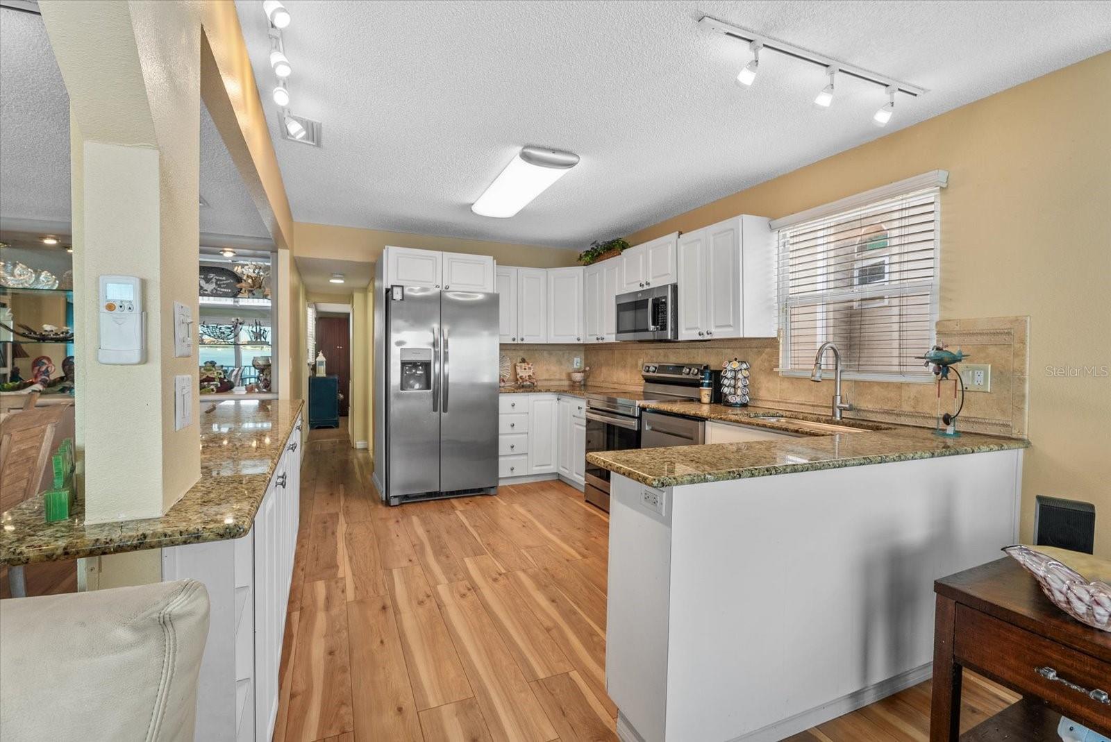 33 N Starboard Dr Property Photo 17