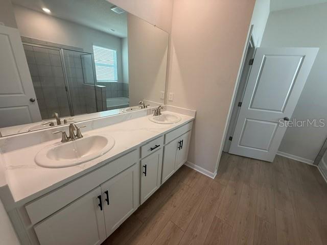 4321 Silver Birch Ct Property Photo 5