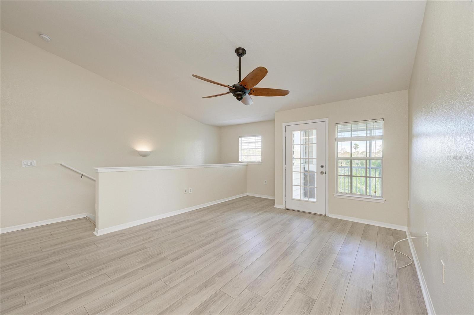8911 Manor Loop #207 Property Photo 12