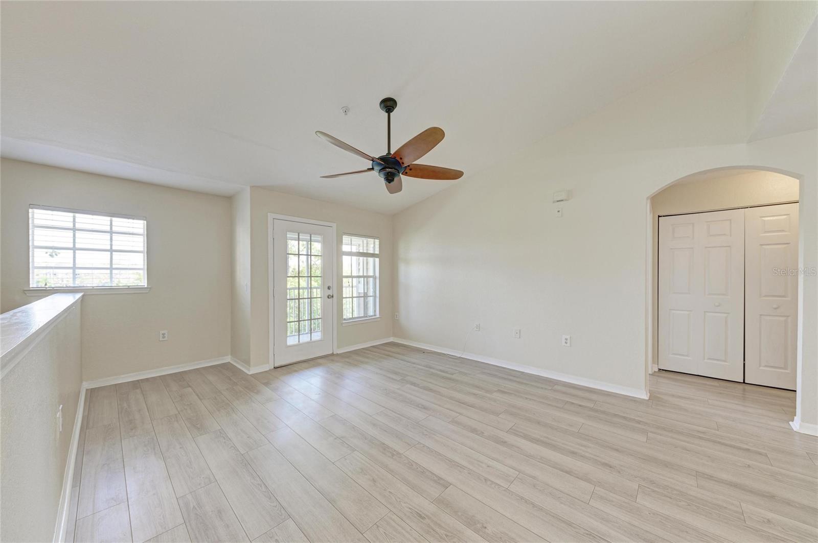 8911 Manor Loop #207 Property Photo 16