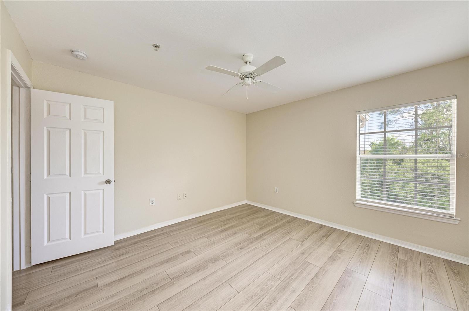 8911 Manor Loop #207 Property Photo 34