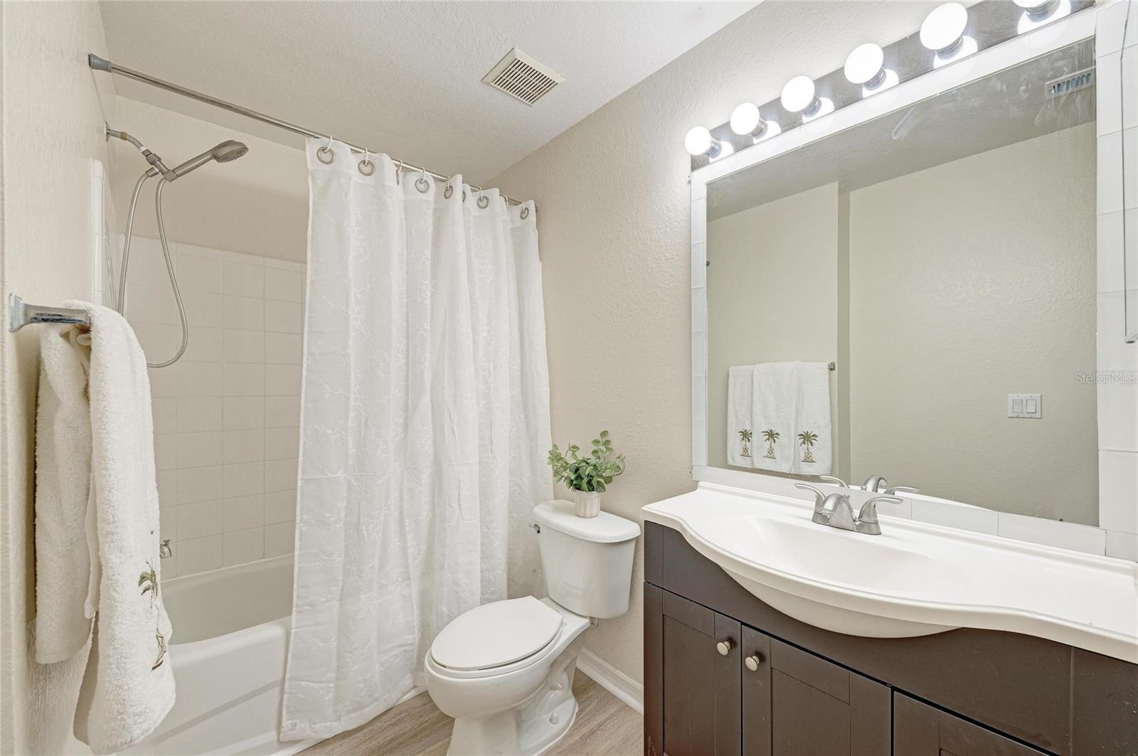 8911 Manor Loop #207 Property Photo 39