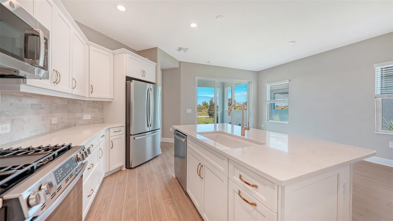 17771 Sylvester Dr Property Photo 10