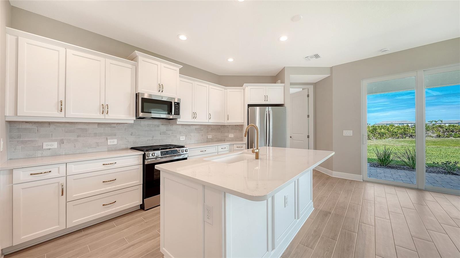 17771 Sylvester Dr Property Photo 11