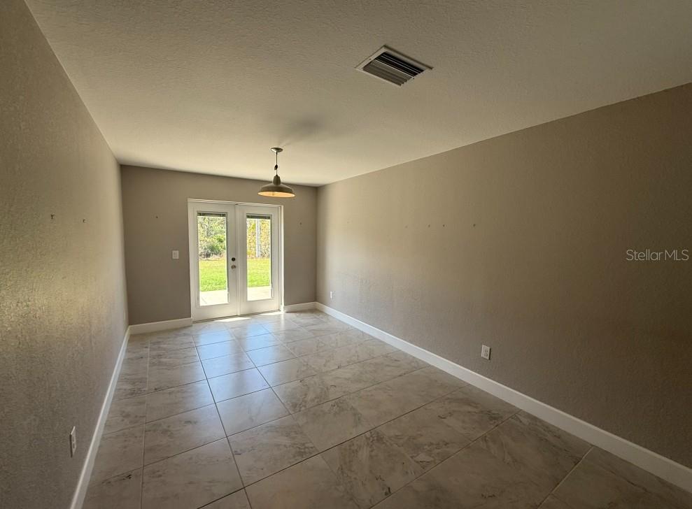 113 Boundary Blvd #2 Property Photo 2