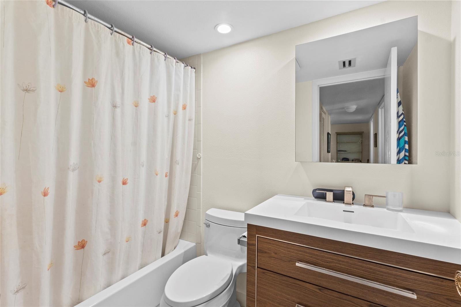 1633 Boathouse Cir #232 Property Photo 22