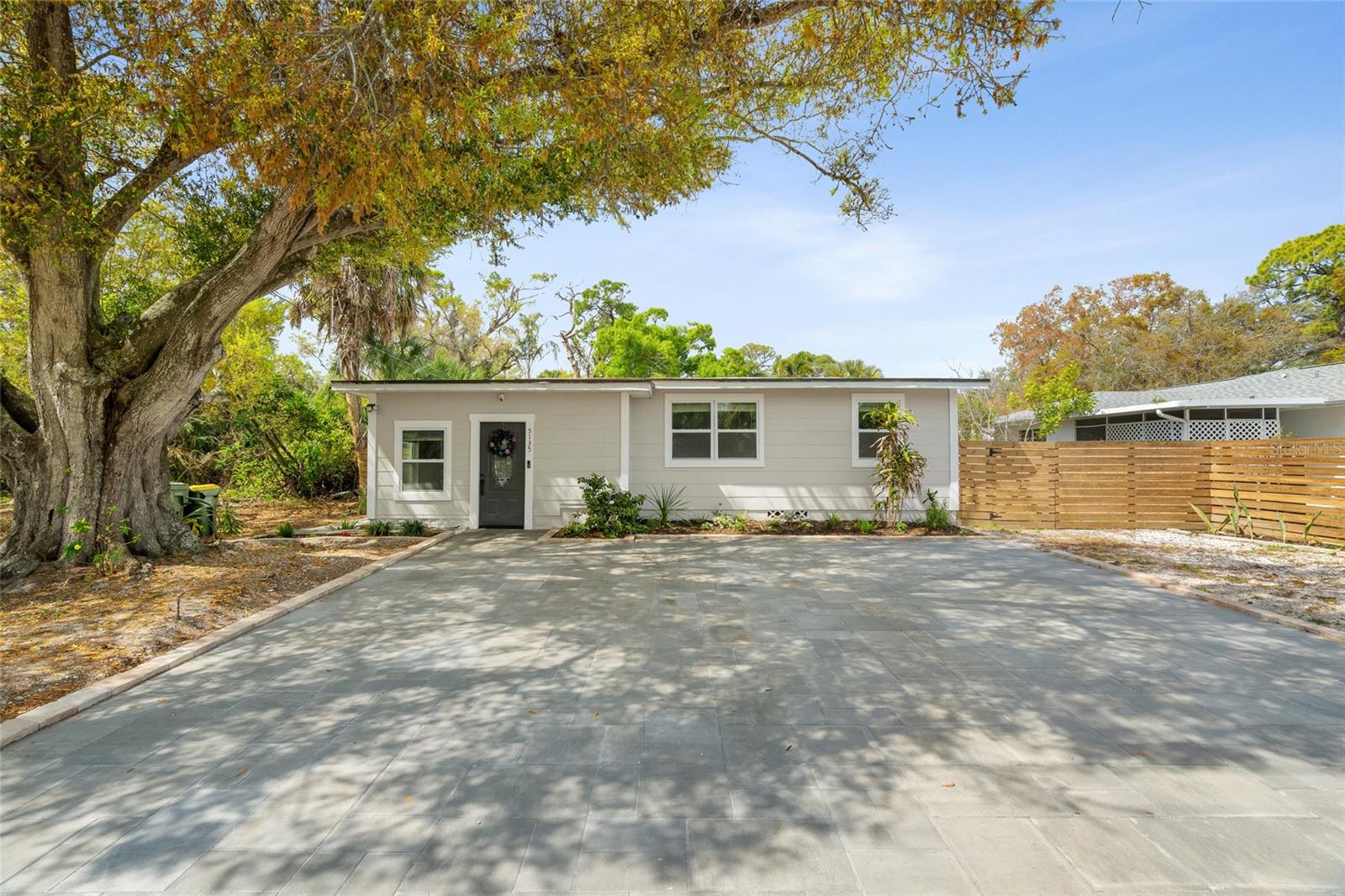5135 Old Bradenton Rd Property Photo 1