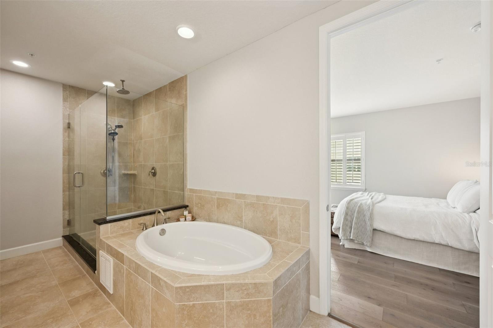 3420 77th St W #101 Property Photo 28