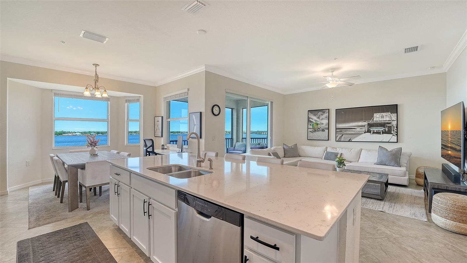 1010 Tidewater Shores Loop #406 Property Photo 17