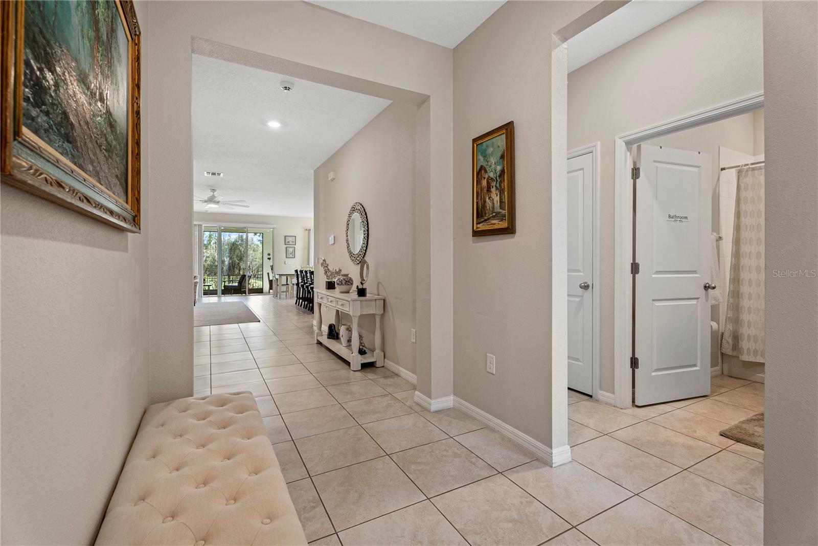 16478 Woodside Gln Property Photo 4
