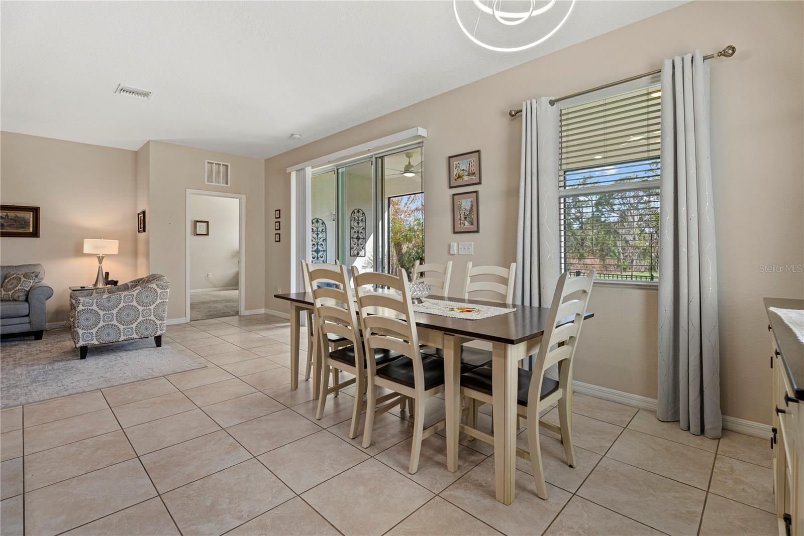 16478 Woodside Gln Property Photo 14