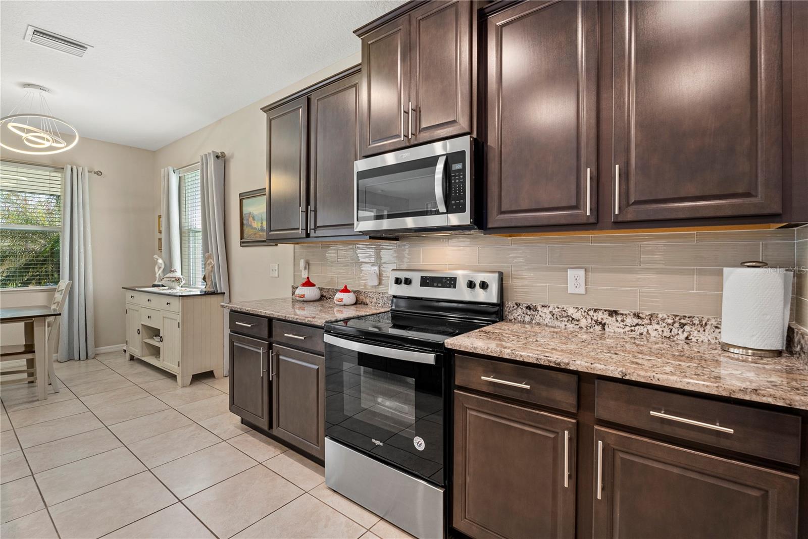 16478 Woodside Gln Property Photo 16