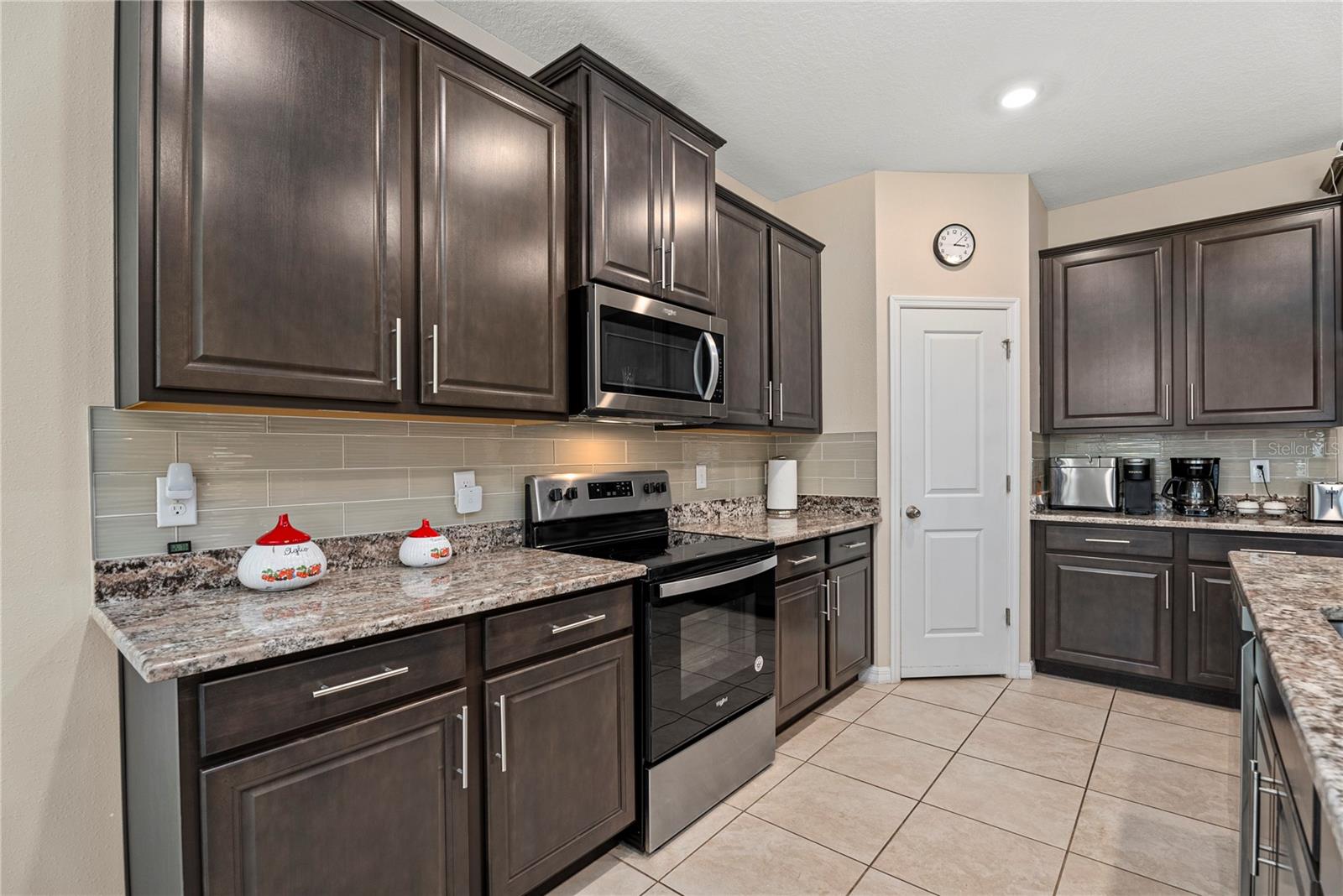 16478 Woodside Gln Property Photo 20