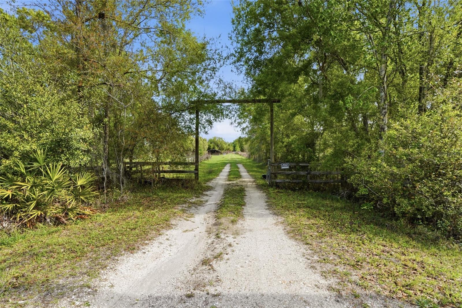 32400 Taylor Grade Rd Property Photo 2