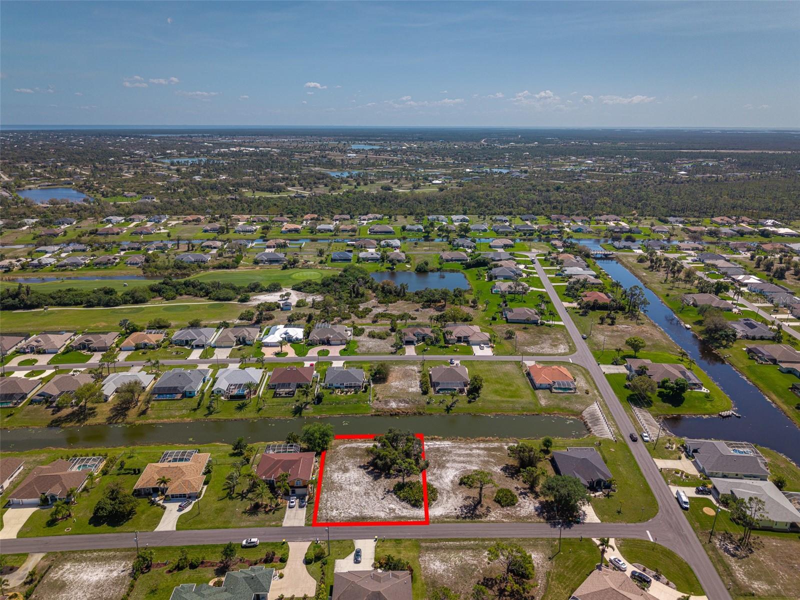 47 Medalist Ln Property Photo 2