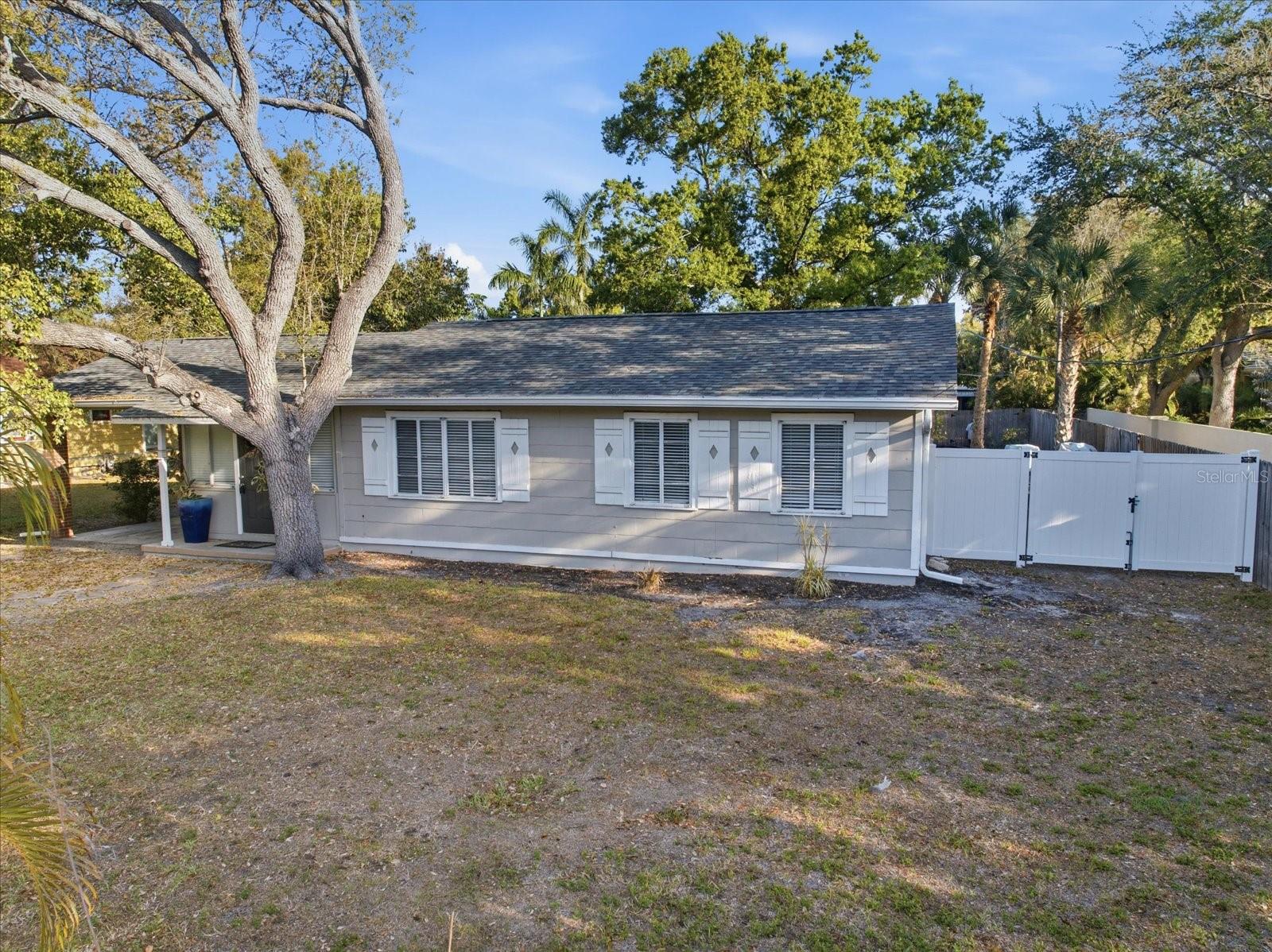 1891 Prospect St Property Photo 5