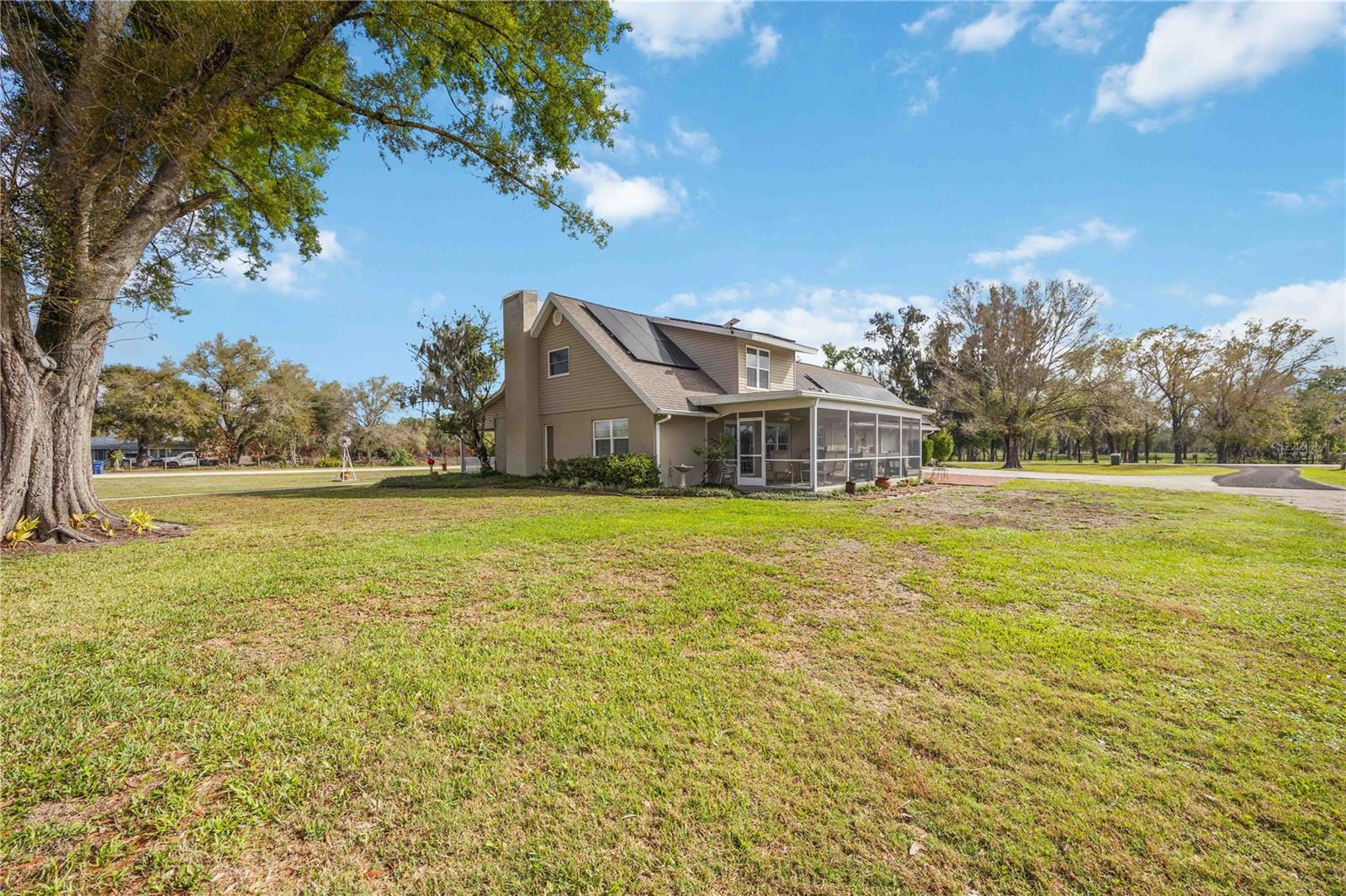 16031 Winburn Dr S Property Photo 26
