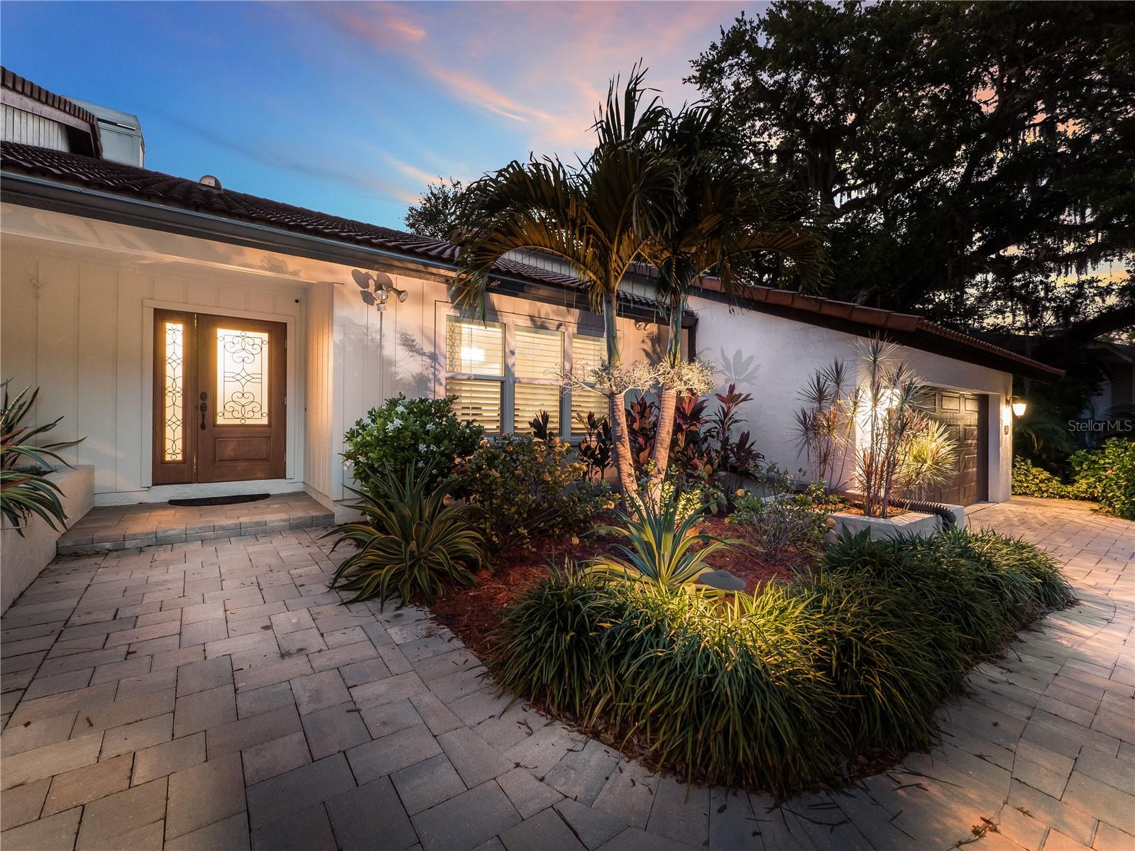 5231 Siesta Cove Dr Property Photo 4