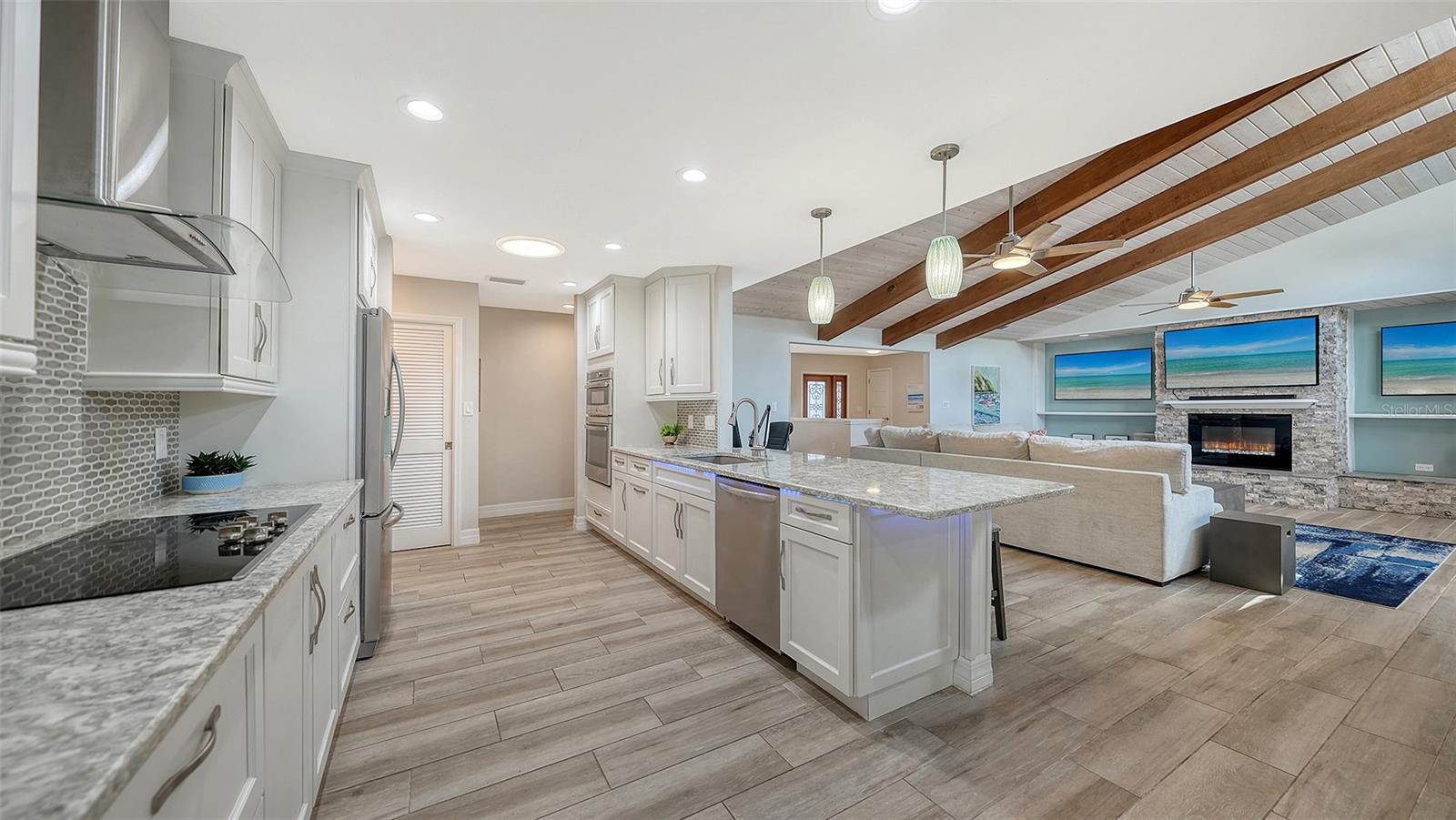 5231 Siesta Cove Dr Property Photo 18