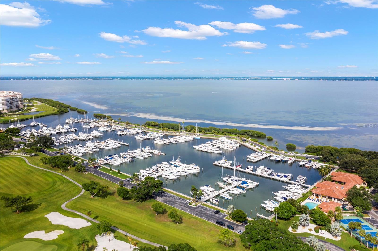 2600 Harbourside Dr #c13 Property Photo 6