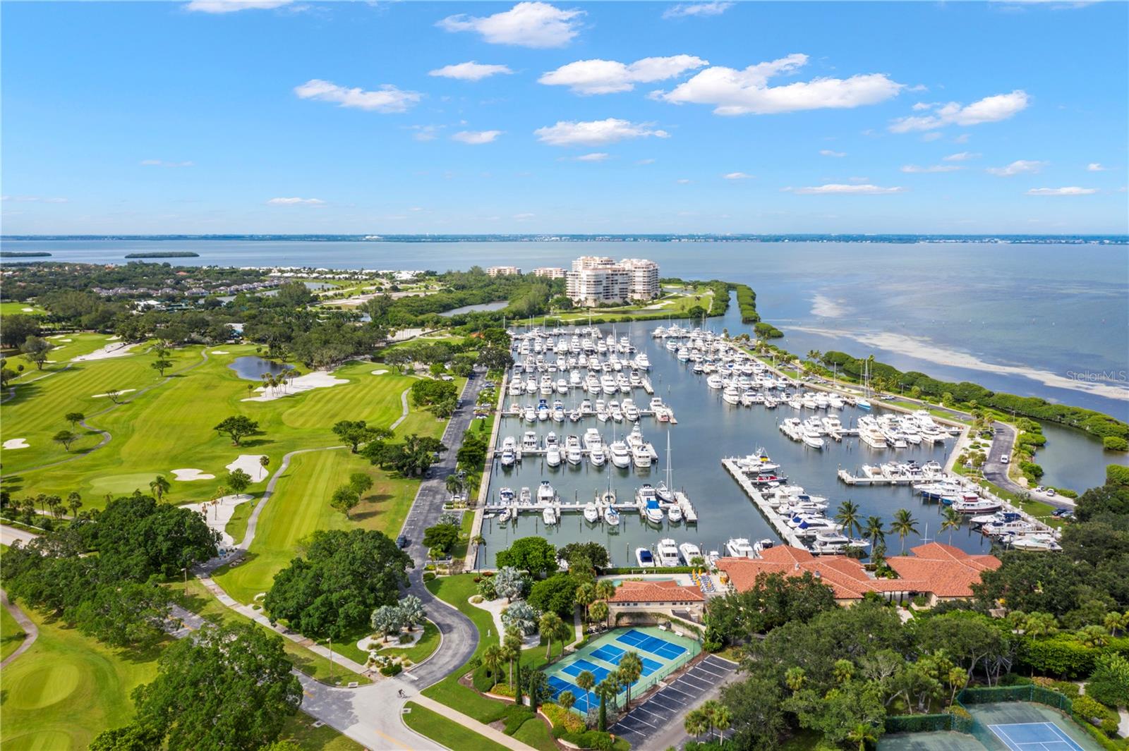 2600 Harbourside Dr #c13 Property Photo 7