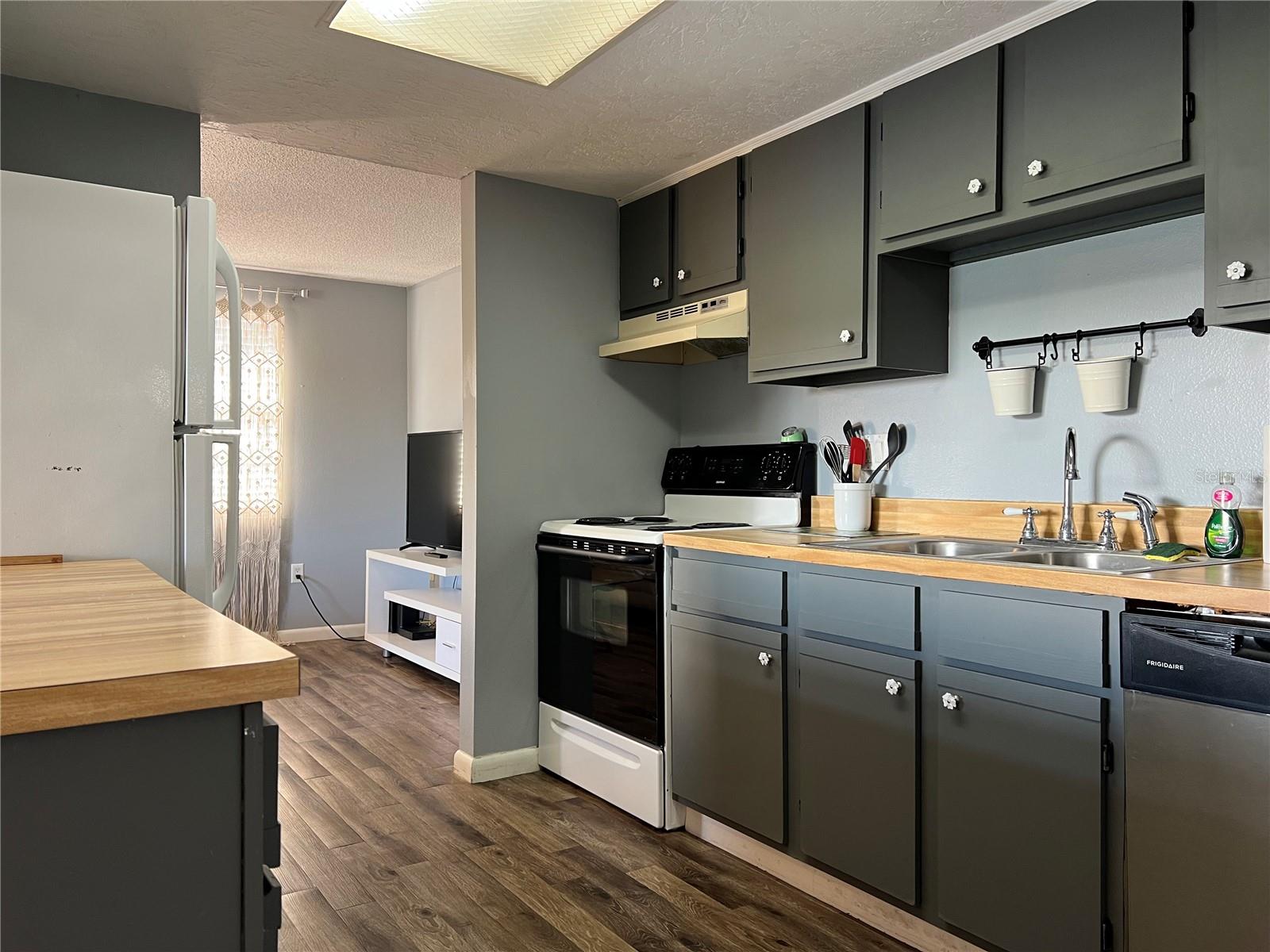 5026 Water Oak Dr #208 Property Photo 14